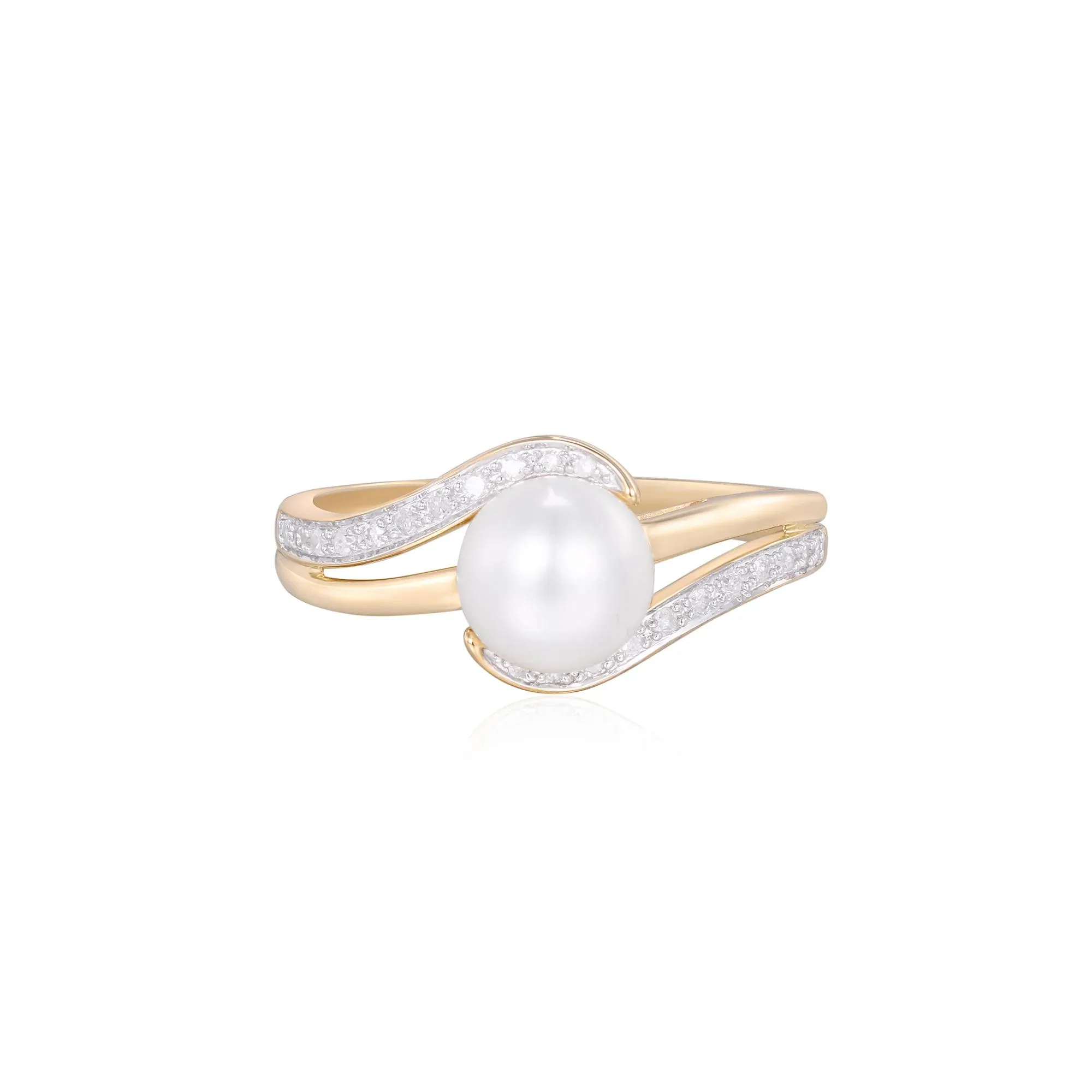 1/10 CT. Tw. Freshwater Cultured Pearl and Diamond Ring 10K Yellow Gold Size 7.5