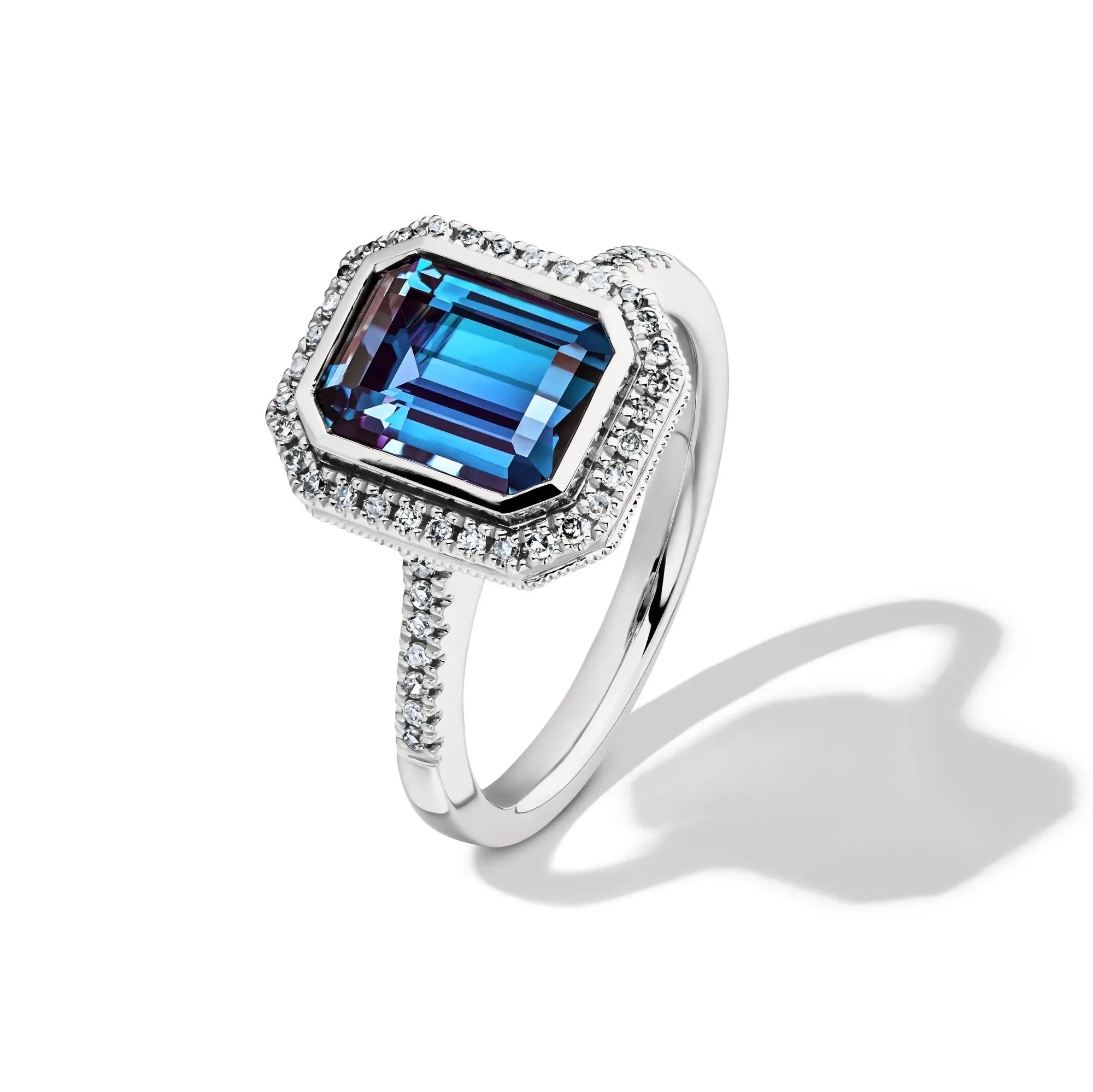 1/5 CT. Tw. Lab-Created Alexandrite and Lab-Created Diamond Ring 10K White Gold Size 7 1mm - Image 4