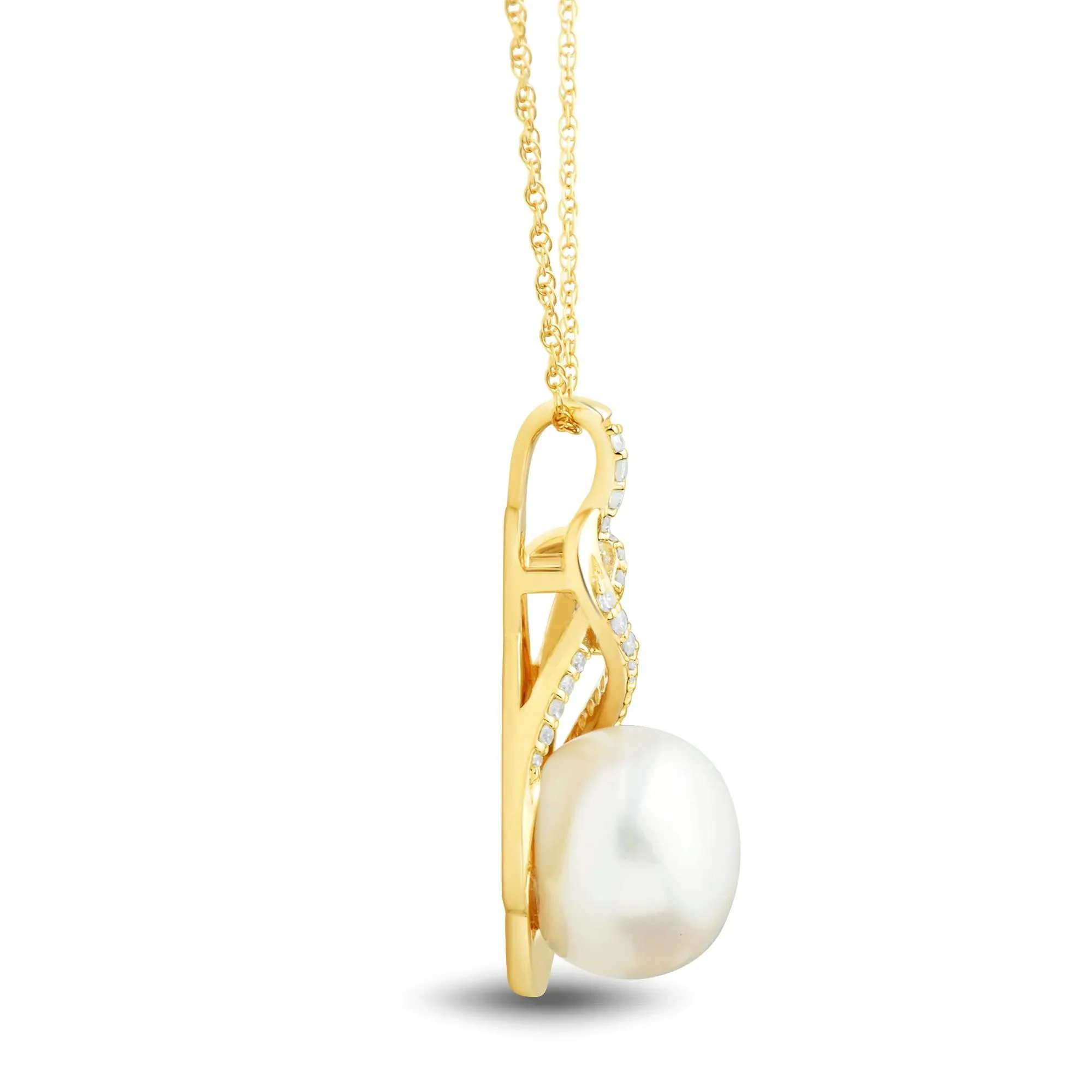 1/10 CT. Tw. Button Freshwater Cultured Pearl and Diamond Pendant Necklace 10K Yellow Gold Size 18" - Image 3